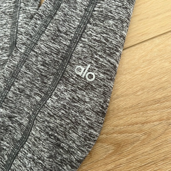 ALO Yoga Charcoal Heather Lounge Leggings - Medium - Picture 2 of 4